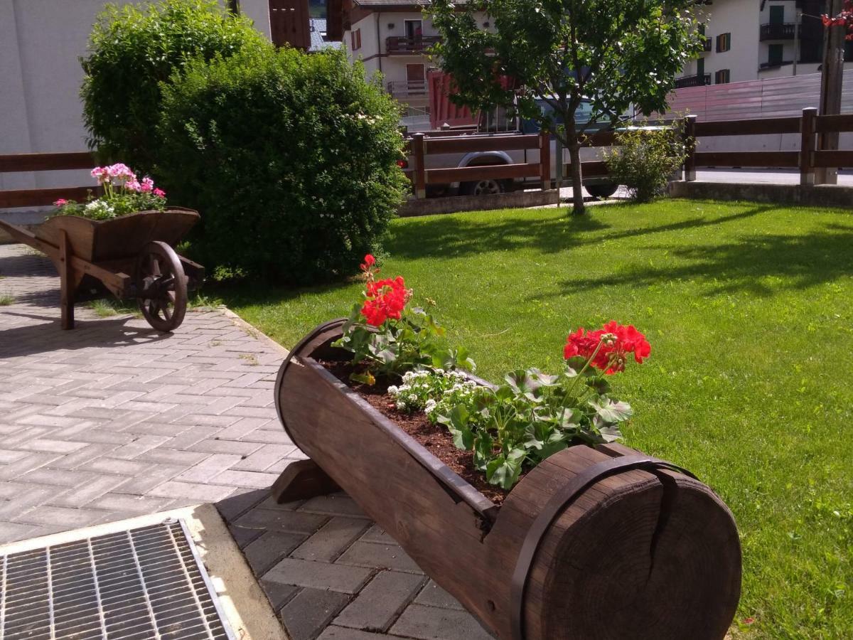 Casa Dello Sciatore Бормио Екстериор снимка