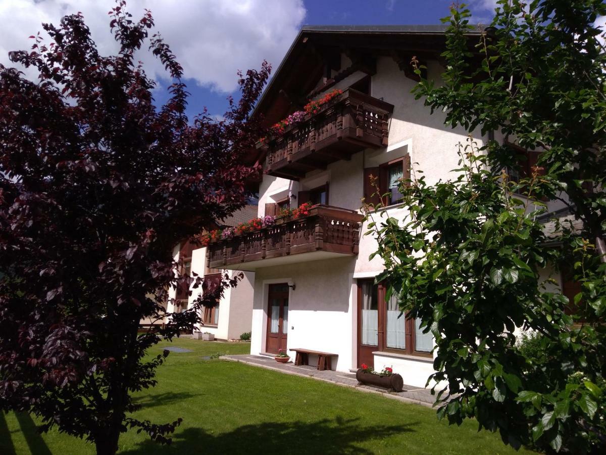 Casa Dello Sciatore Бормио Екстериор снимка